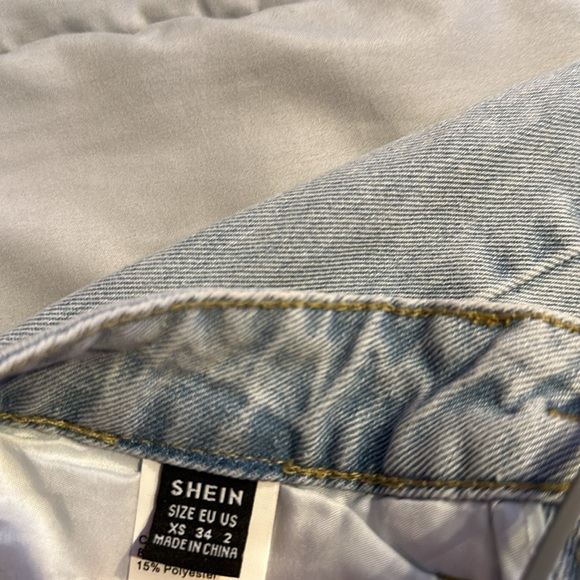 SHEIN jeans - Picture 2 of 6